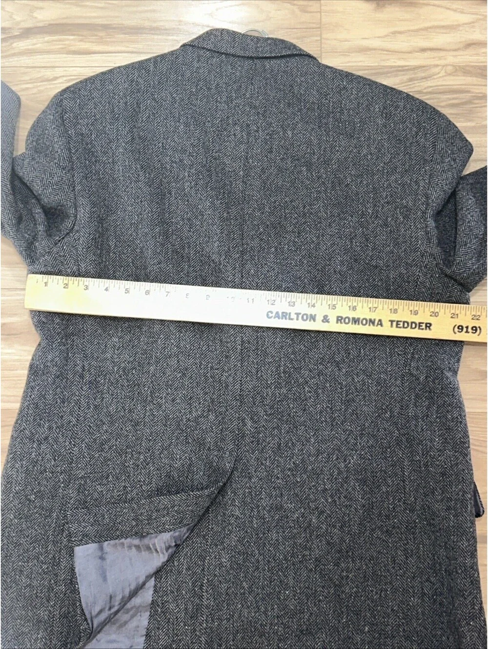 Vintage Brooks Brother 346 Dark Gray Herringbone 44S Men’s Blazer Sports Coat